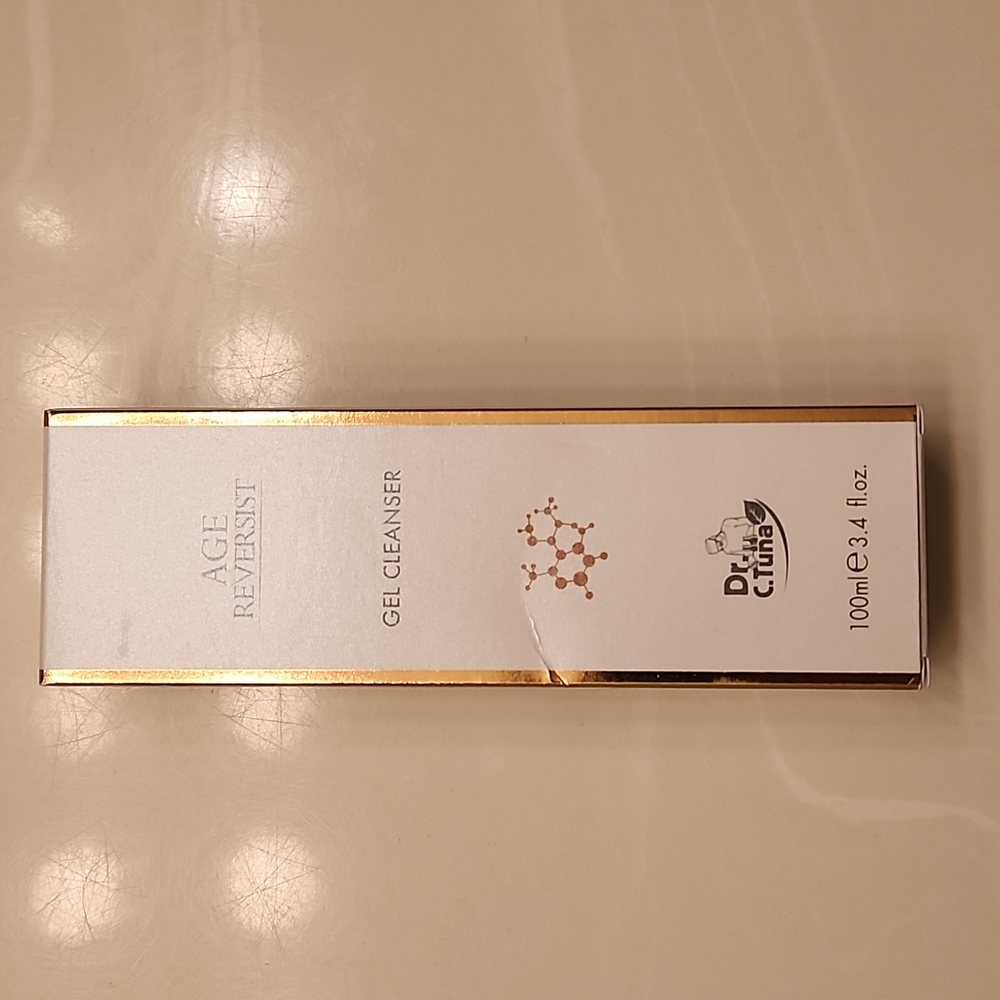 Dr C Tuna gel cleanser